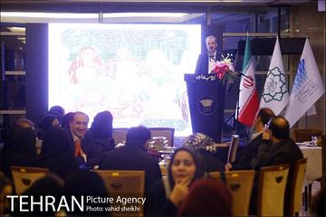 نشست شرکت کنندگان پنل های تخصصی حوزه زنان با مدیران شهری 19