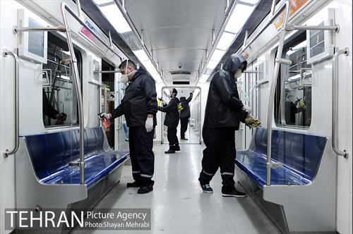 عملیات ضد عفونی کردن مترو تهران 21