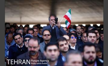 آیین برافراشتن بزرگترین پرچم جمهوری اسلامی ایران  10