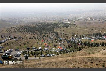 بوستان نرجس خاتون (س) و بوستان هاى منطقه ١٥ در روز طبیعت 6