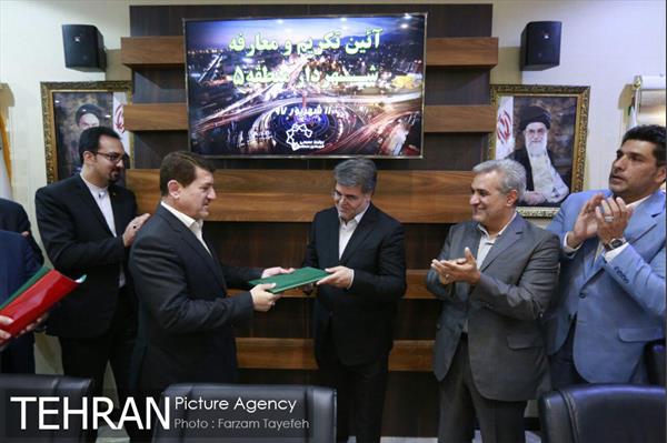 مراسم تکریم و معارفه شهردار منطقه 5 1