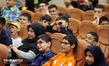 آیین بازگشایی مدارس استثنائی و بهره برداری از ناوگان سرویس این مدارس 15