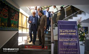 بازدید پرویز سروری از منطقه 17