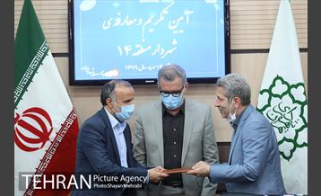 مراسم تکریم و معارفه هفت شهردار پایخت 39