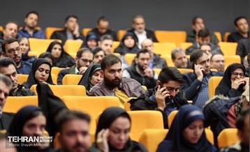 آیین تجلیل از برگزیدگان مناطق 22 گانه 43