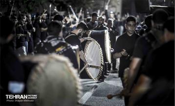 عزاداری شب عاشورا در میدان منیریه  2