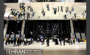 شبگردی اصحاب رسانه در باغ کتاب تهران 6