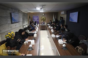 بازدید اصحاب رسانه از ایستگاه‌ سنجش آلودگی هوا 20
