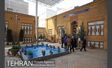 بازدید جمعی از  هنرمندان از نقاط گردشگری منطقه 12 22