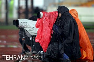 دیدار تیم های فوتبال پرسپولیس و صنعت نفت 32