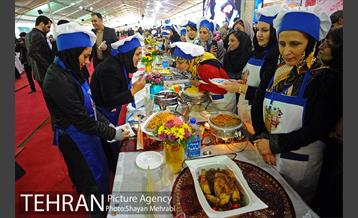 سومین جشنواره غذا و سفره های رنگین بازنشستگان شهرداری تهران 44