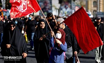 حضور کودکان در مراسم پیاده روی جاماندگان اربعین حسینی(ع) 5