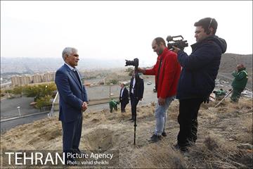 بازدید شهردار تهران از پروژه درختکاری کمربند سبز تهران  10