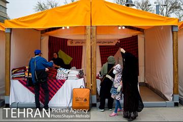 جشنواره نوروزگاه در میدان راه آهن 9