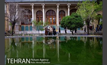 عمارت مسعودیه در میدان بهارستان 11