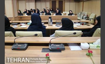 تجلیل از بانوان مرکز ارتباطات شهرداری تهران 18