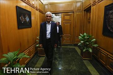 اولین جلسه محمد علی افشانی در دفتر شهردار تهران 6