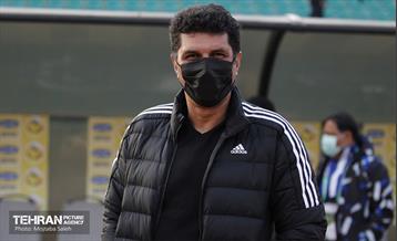 دیدار تیم‌های فوتبال پیکان و استقلال 3