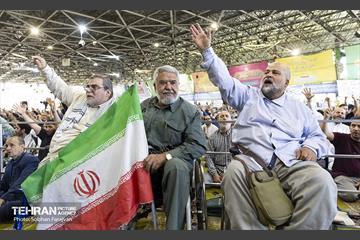 نماز جمعه «خشم و نصر» در تهران 43
