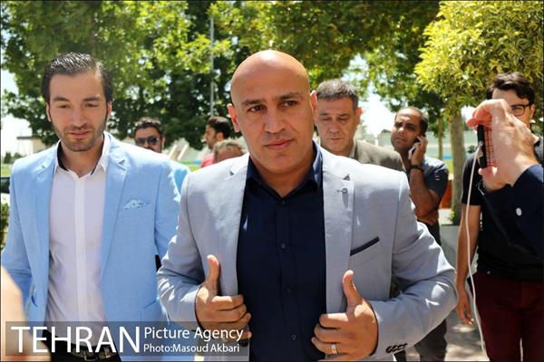 کنفرانس مطبوعاتی علی منصوریان سرمربی جدید استقلال تهران‎ 2