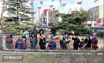 ویژه برنامه گروه نسل جدید در میدان ونک 5