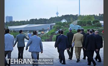 بازدید مهندس افشانی شهردار تهران از مجموعه باغ کتاب 36