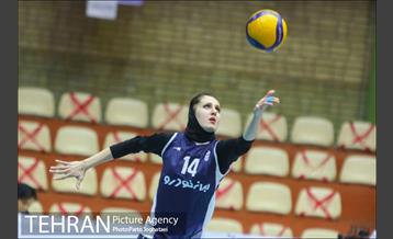 دیدار تیم های والیبال زنان پیکان و سایپا 22