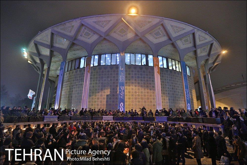 ادای احترام اهالی تئاتر به شهدای آتش نشان‎ 9