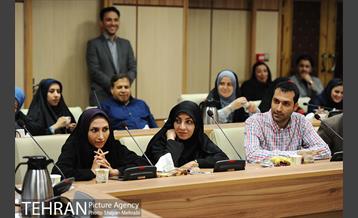 نشست هم اندیشی رئیس مرکز ارتباطات شهرداری تهران با اصحاب رسانه 41