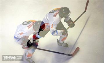 اسکیت هاکی روی یخ زنان 23