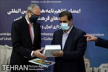 امضای تفاهم نامه همکاری بین المللی بین شهرداری تهران و سفارت اتریش 15