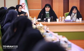 حضور سوده نجفی در منطقه 17