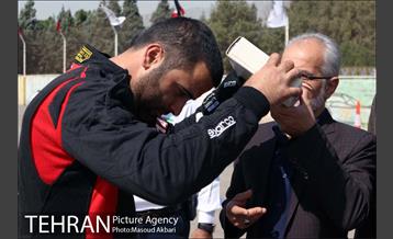 مراسم بدرقه قهرمان دریفت ایران در پیست آزادی 12