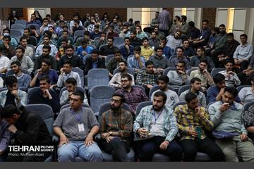 نشست صمیمانه شهردار تهران با مسئولین پایگاههای بسیج دانشجویی تهران 34