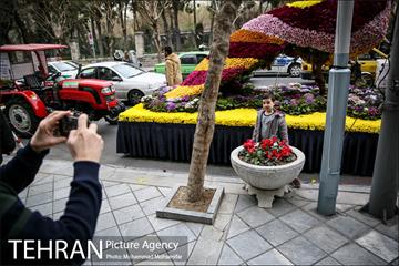 کاروان گل در خیابان بهشت 4