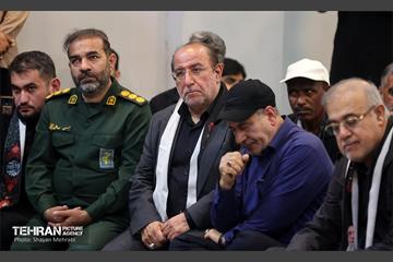 دیدار شهردار تهران با اعضای خانواده شهدای مدرسه شجره طیبه میناب 43