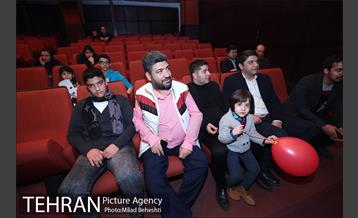 اکران خیریه انیمیشن مبارک در بازارچه رعد‎ 7