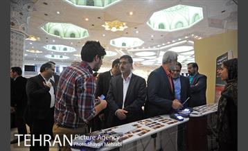 بازدید حسینی مکارم سرپرست شهرداری تهران ار نمایشگاه کتاب 17