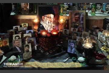 تجمع شب سی‌وچهارم در میدان انقلاب 23