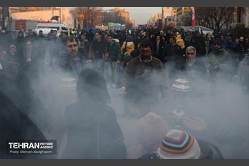 جشن نیمه‌شعبان در میدان ولی‌عصر (عج) - 3 21