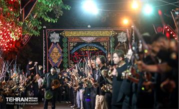 رژه‌ی شاه حسین گویان مکتب تشیع 8