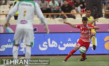 دیدار پرسپولیس و نفت تهران در لیگ برتر فوتبال 10