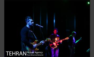 اجرای کنسرت موسیقی حامد همایون 2