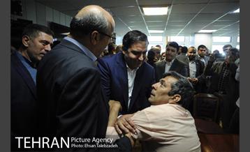 دیدار صمیمانه کارکنان شهرداری تهران با عیسی شریفی 30