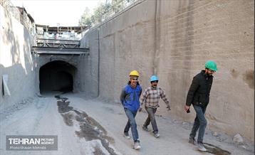 اینجا کارگاهه؛ مترو ورزشگاه تختی 48