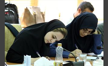 نشست صمیمی معاون اجتماعی و فرهنگی شهرداری تهران با اصحاب رسانه 19