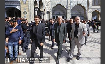 حضور شهردار در بین عزاداران امام حسین(ع)در حرم حضرت عبدالعظیم حسنی 13