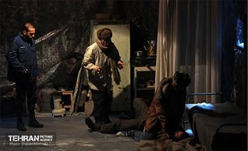 نمایش هیوشیما 10