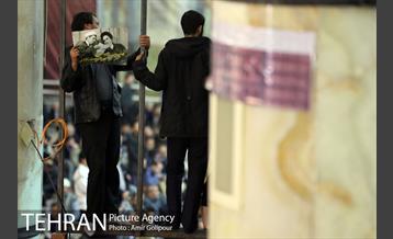 حضور مردم در حرم مطهر امام (ره) برای تشییع پیکر آیت الله هاشمی رفسنجانی 25