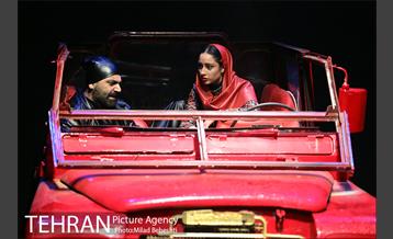 نمایش هفتمین جان سگ 15